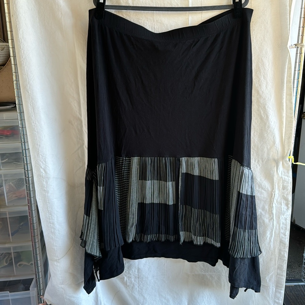 Plus size skirt 24W